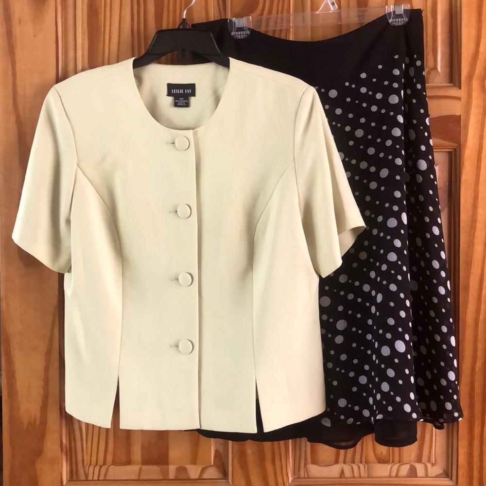 2pcs half sleeve top with flared skirt